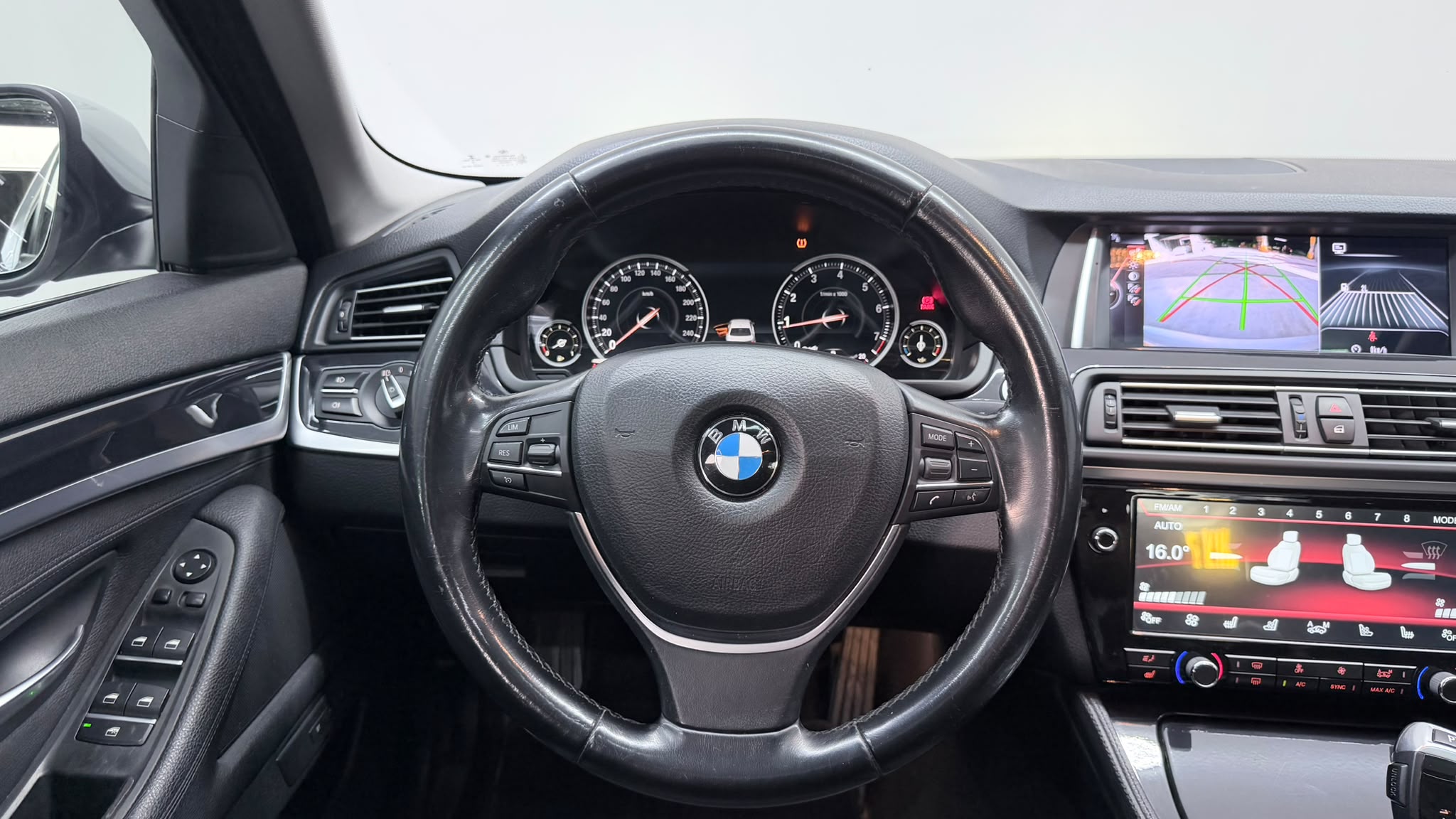 BMW 520i 10